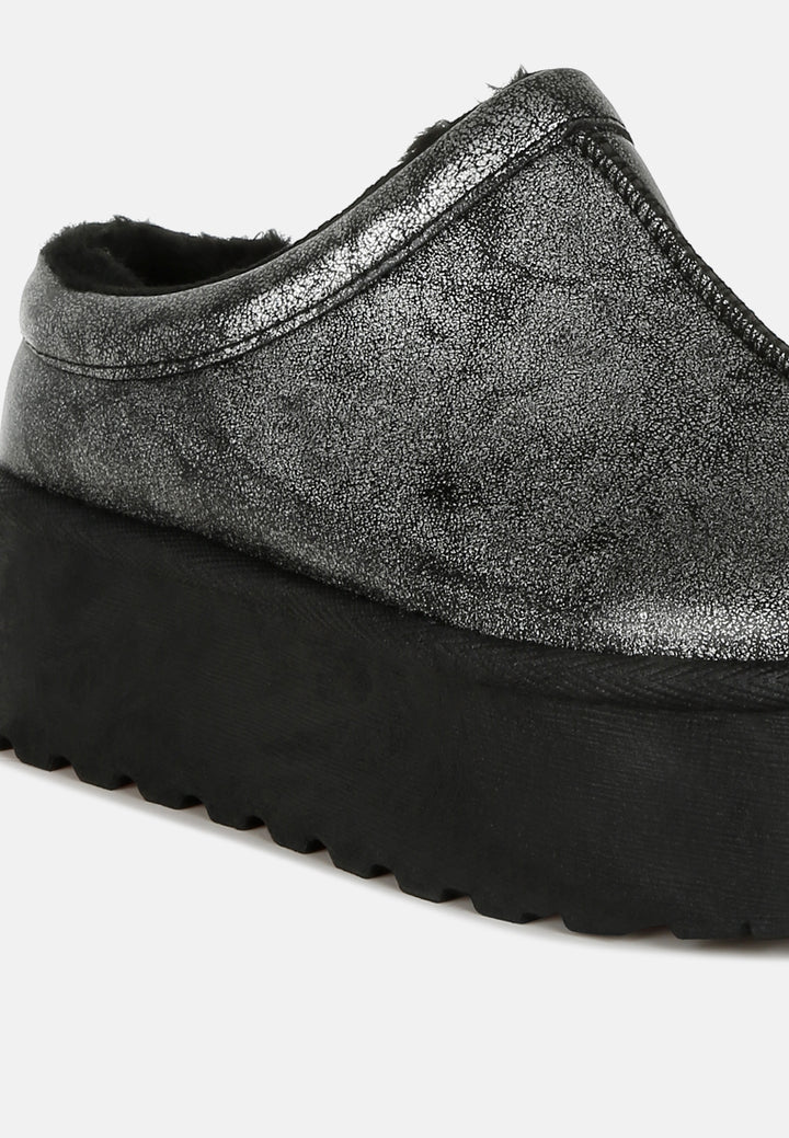 women faux leather platform classic slip-on#color_black