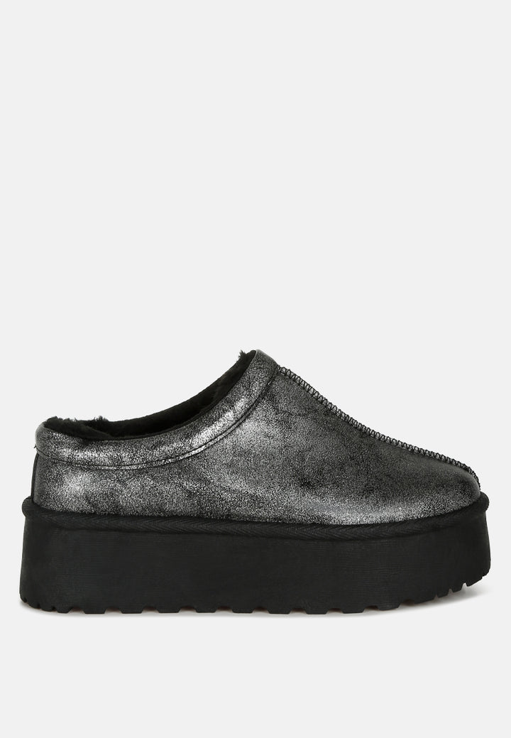 women faux leather platform classic slip-on#color_black