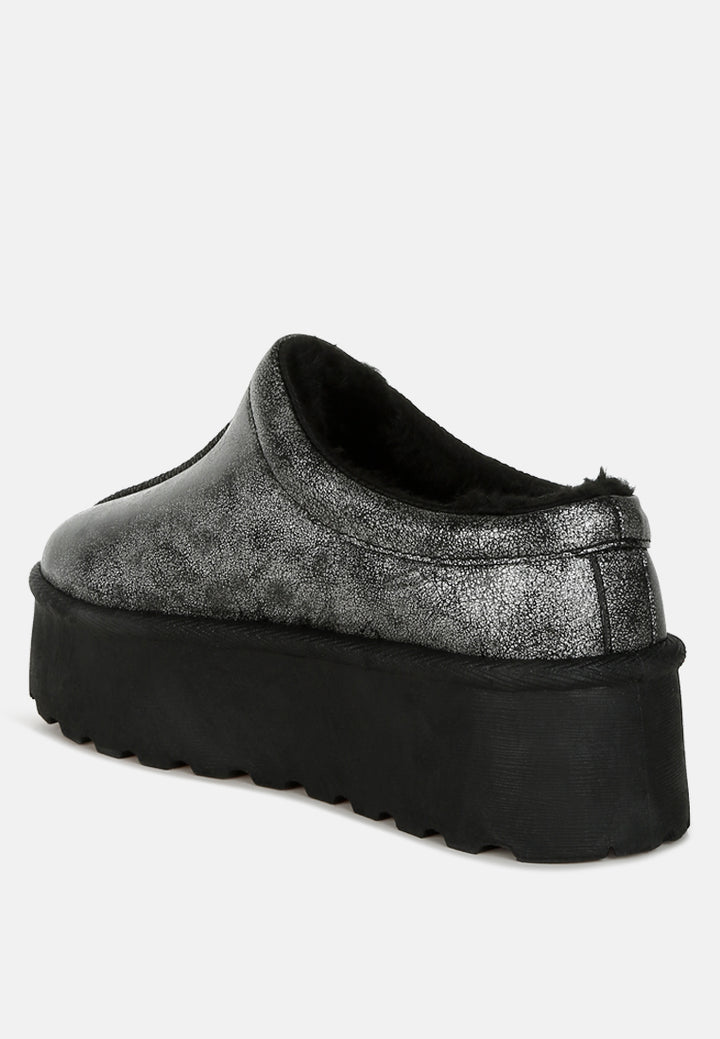 women faux leather platform classic slip-on#color_black