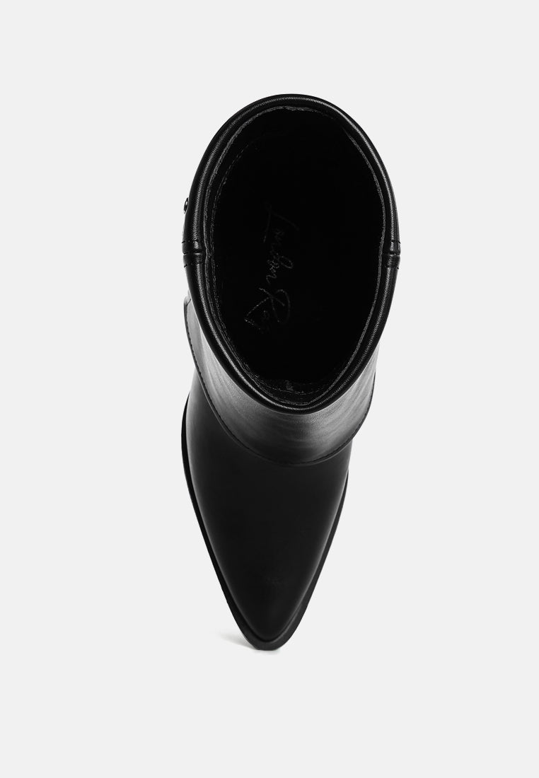 Women Block Heeled Chelsea Boot