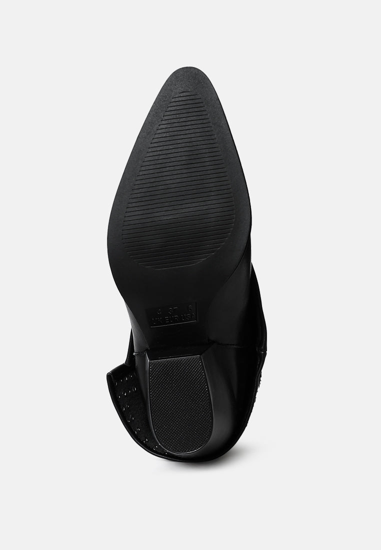Women Block Heeled Chelsea Boot