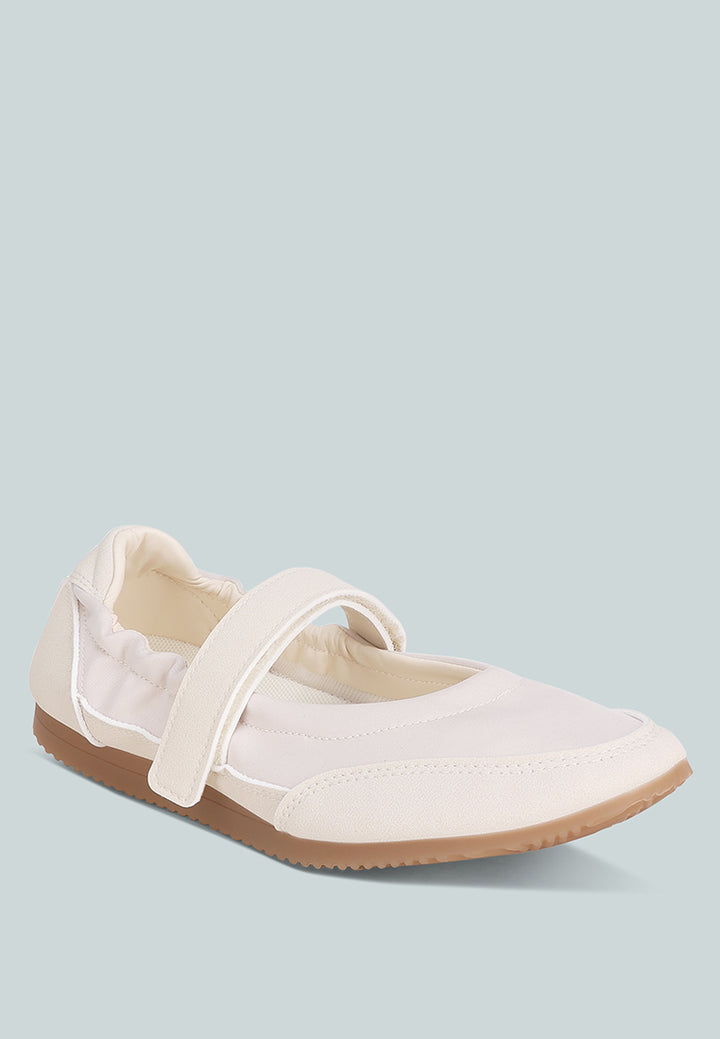 #color_off-white