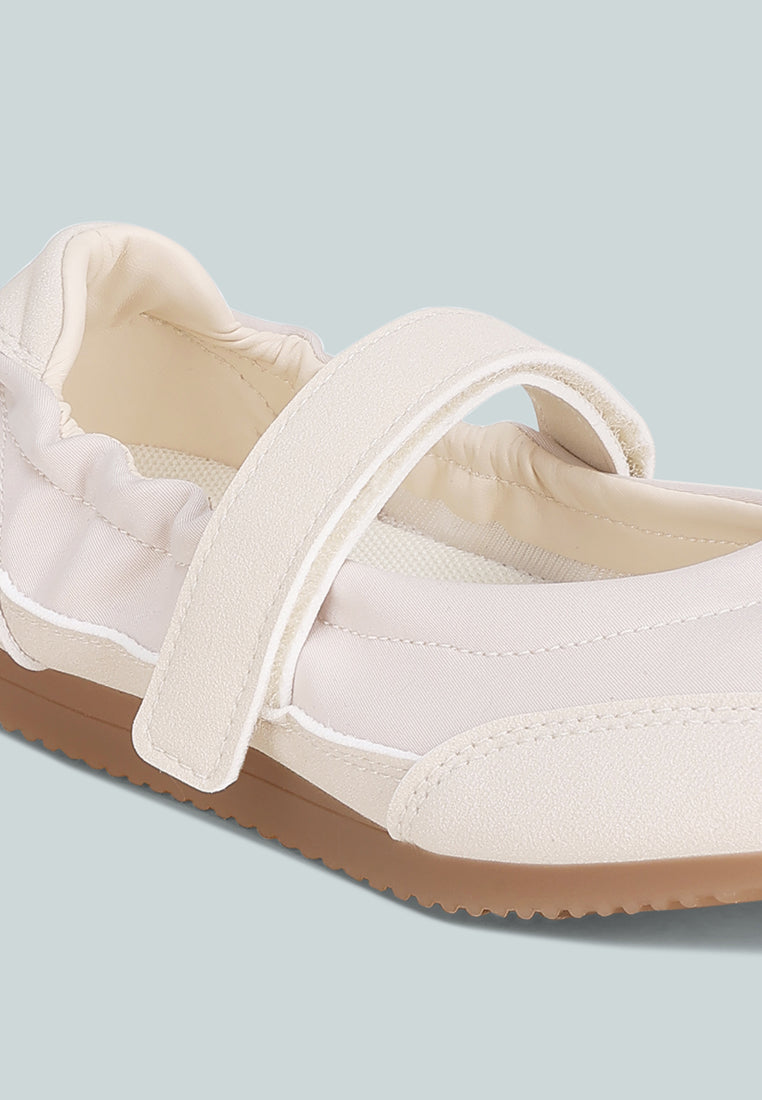 #color_off-white