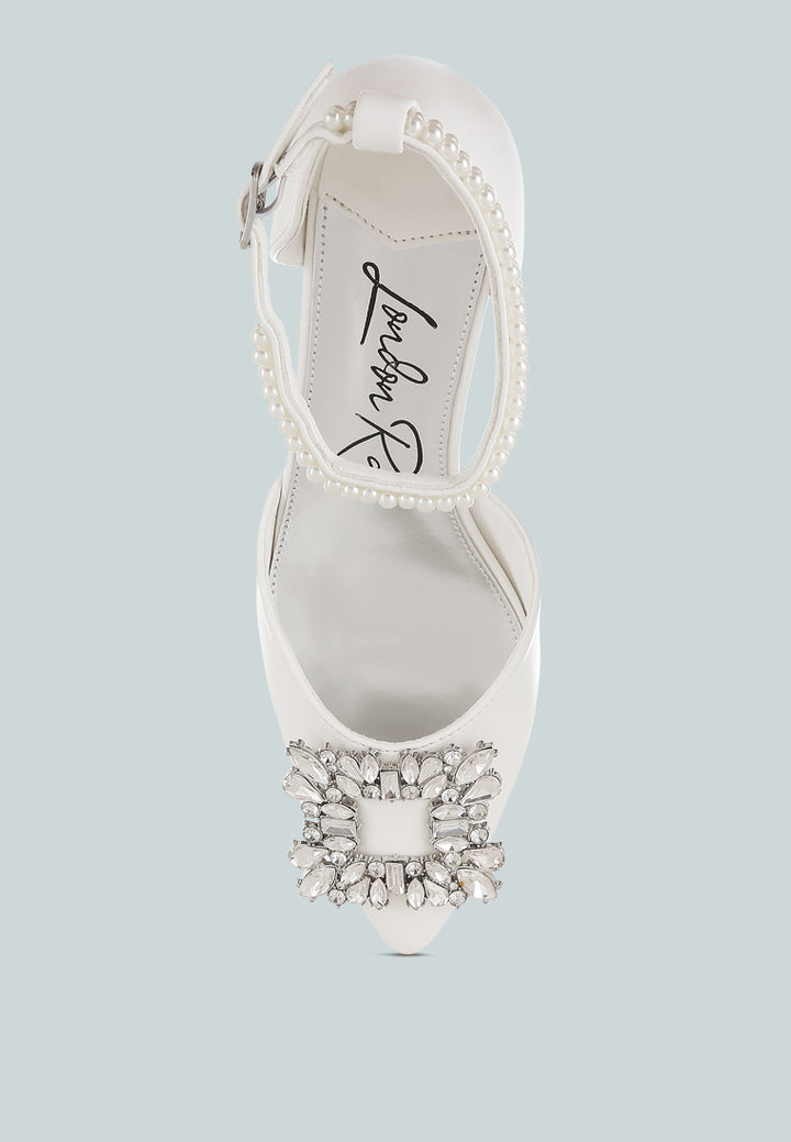 women diamante brooch kitten heel sandals#color_white