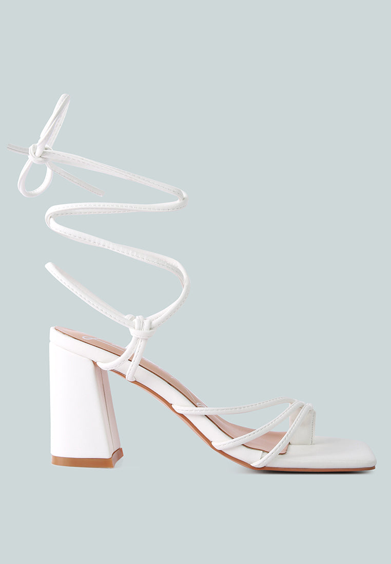women toe ring tie up block sandals#color_white