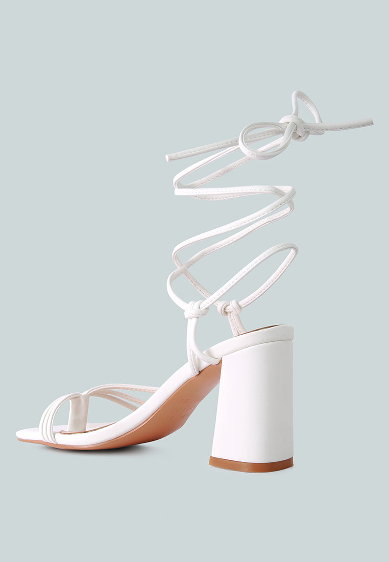 women toe ring tie up block sandals#color_white