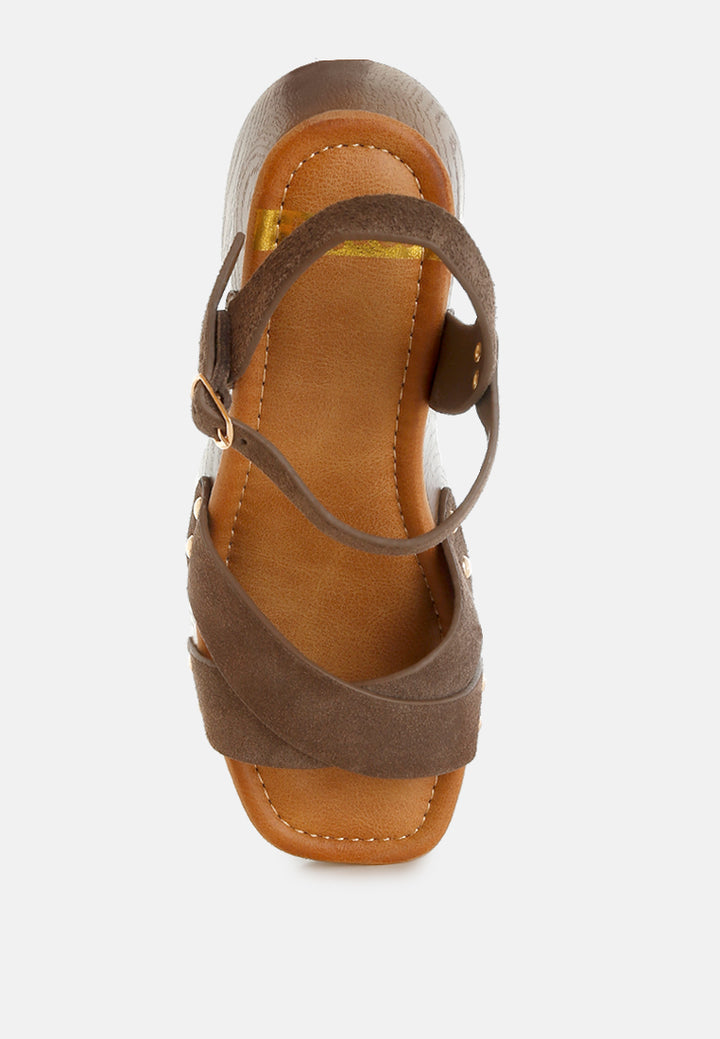 #color_brown