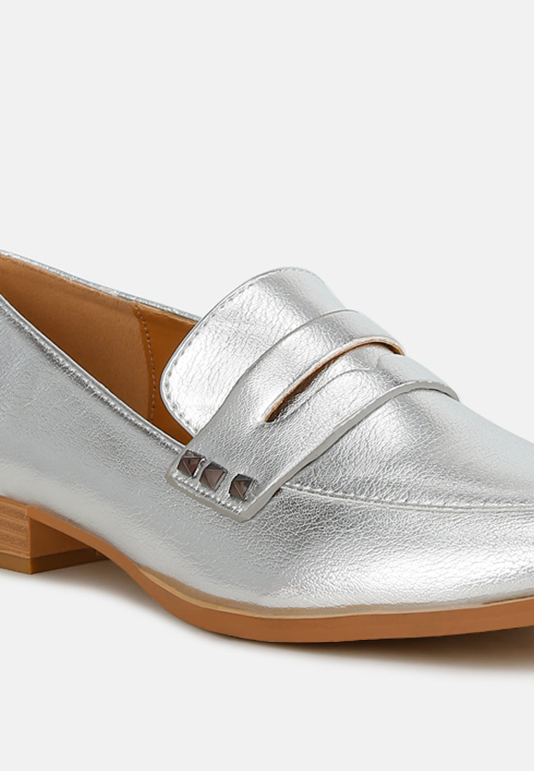 women penny strap metallic loafers#color_silver