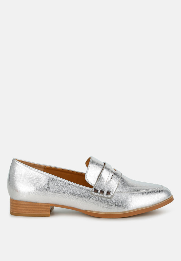 women penny strap metallic loafers#color_silver