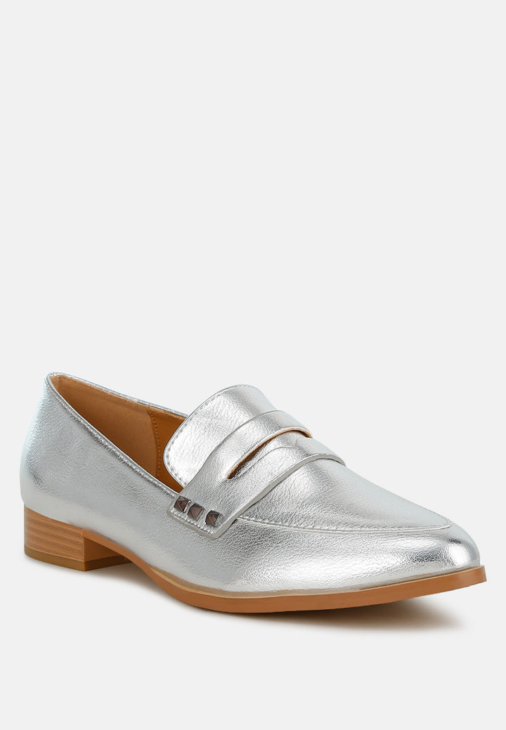 women penny strap metallic loafers#color_silver
