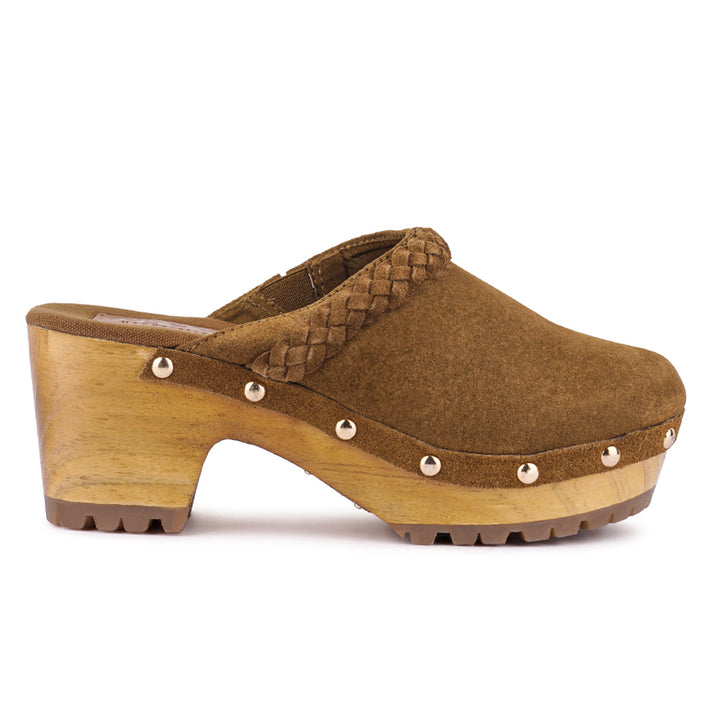 women fine suede leather clogs#color_tan