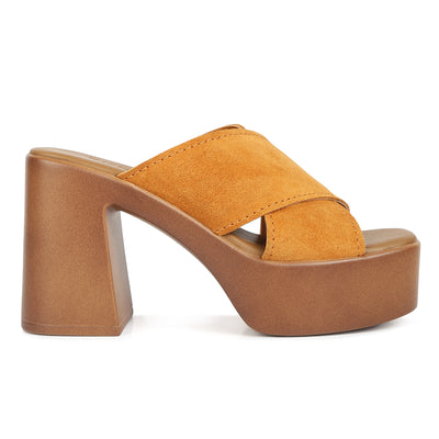 criss cross strap block heel sandals#color_tan