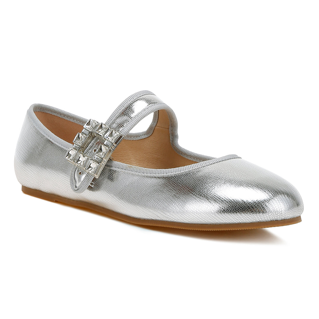 brooch mary jane sandals
#color_silver