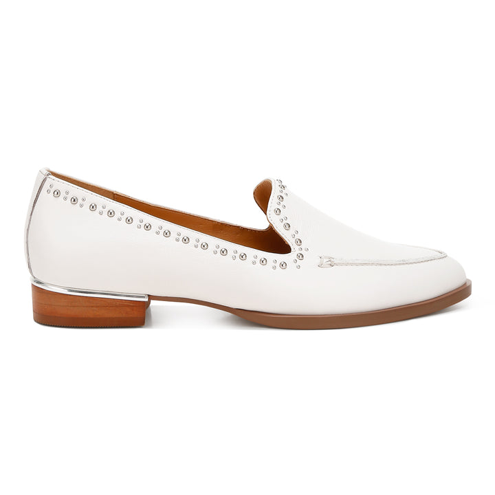 delicate stud detail leather loafers
#color_off-white