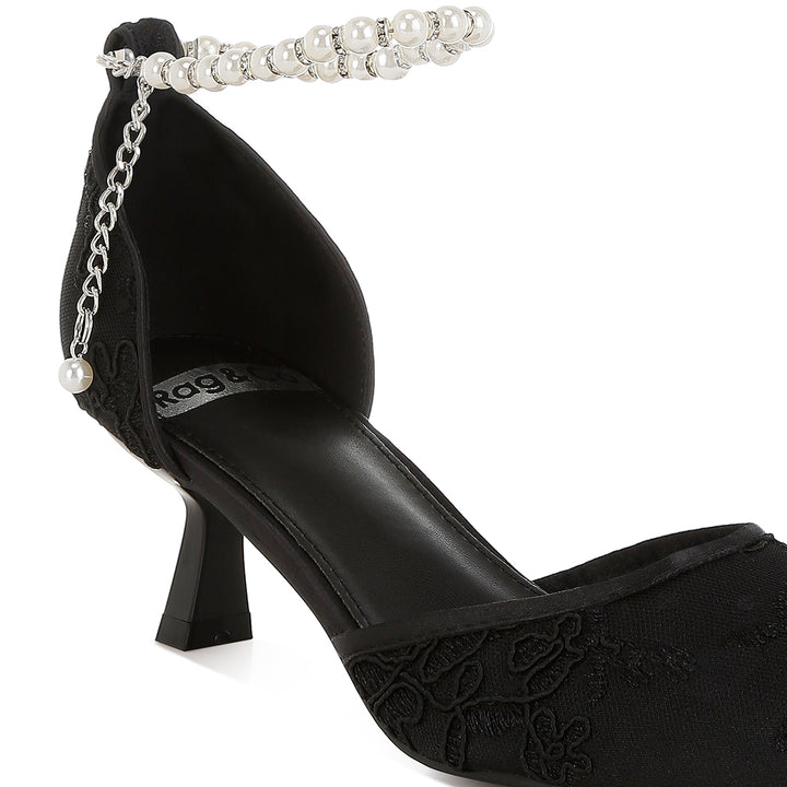 lace kitten heel sandals#color_black