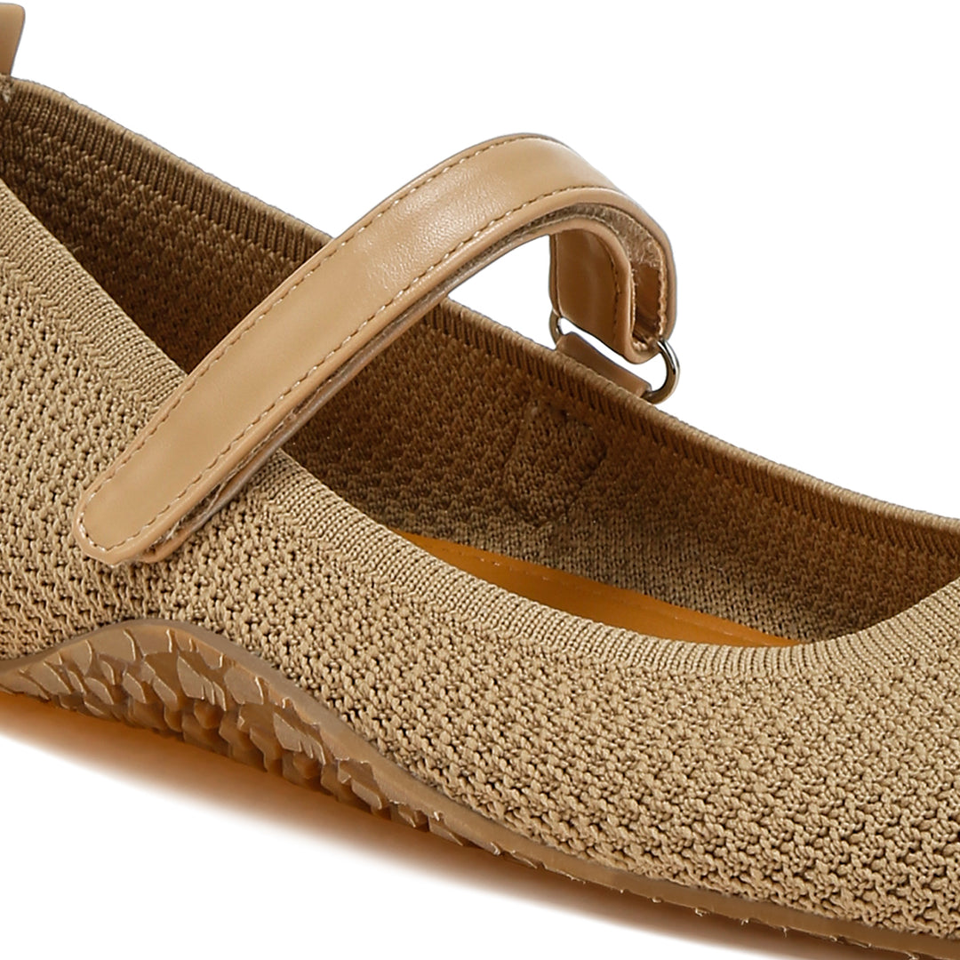 velcro strap mary jane sandals
#color_beige