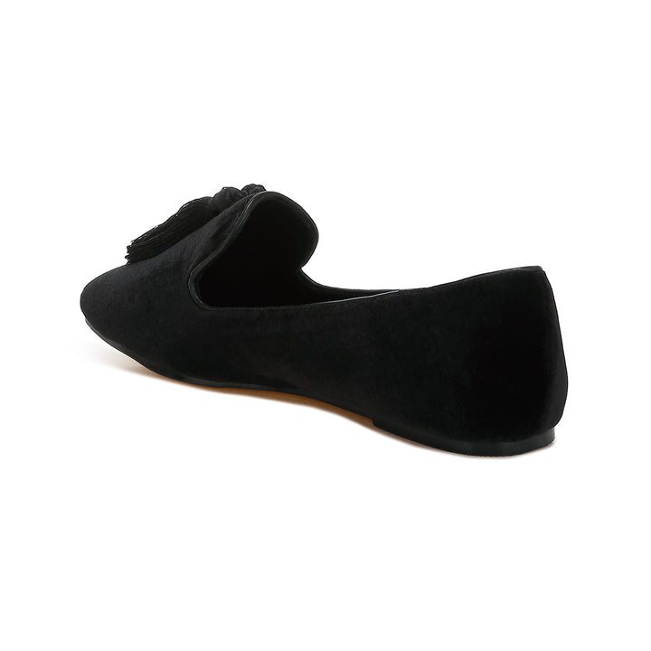 iconic tassel detail velvet loafers#color_black