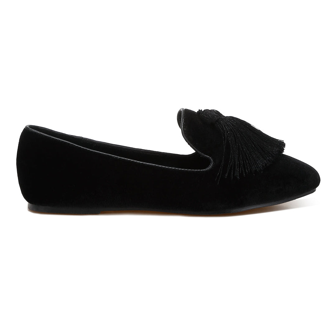 iconic tassel detail velvet loafers#color_black