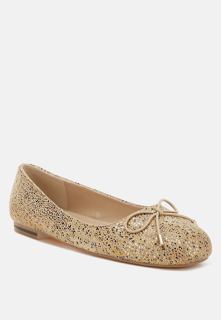women bow detail embossed suede ballerinas#color_gold