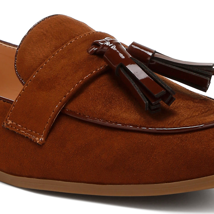 micro suede tassel loafers
#color_brown