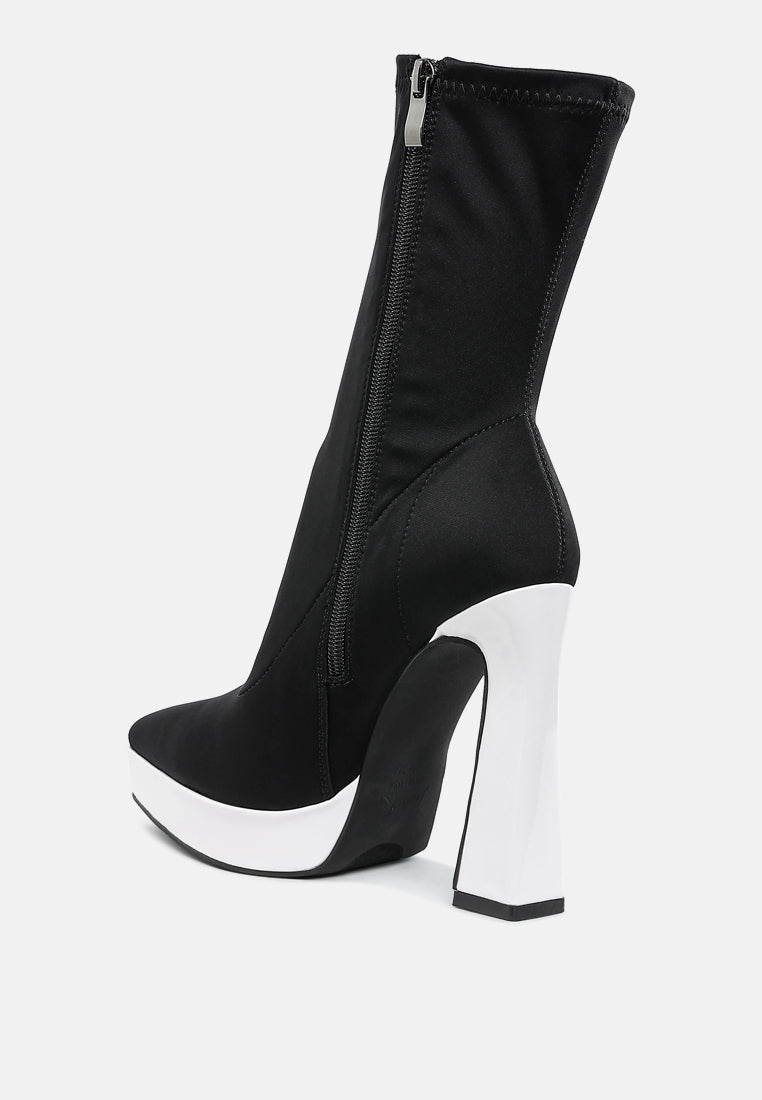 women contrasting platform detail sock boots#color_black-white