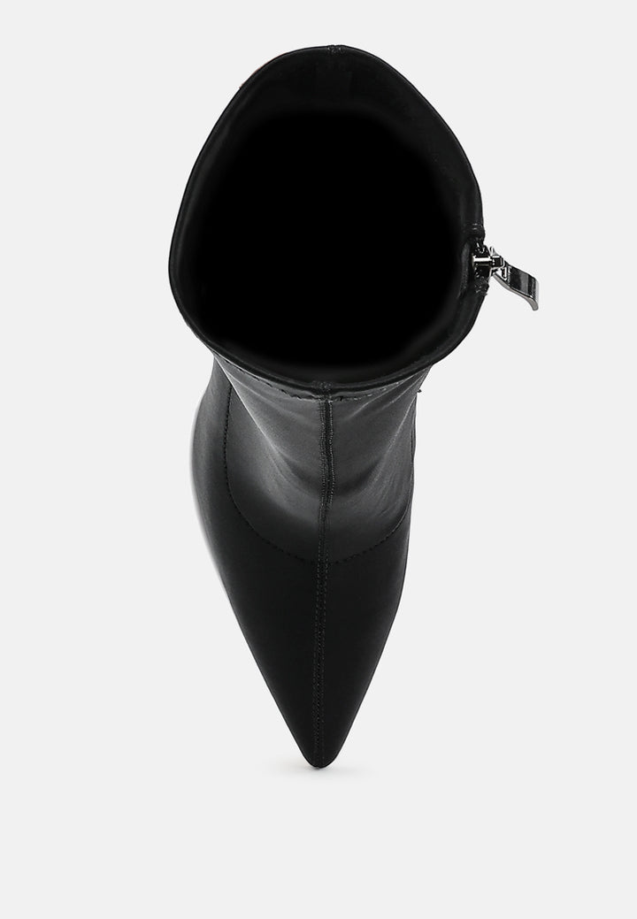 women contrasting platform detail sock boots#color_black-white