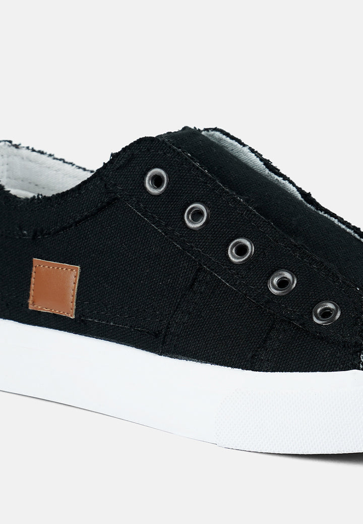 Women Raw Trim Solid Canvas Sneakers