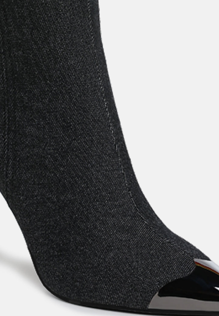 women metallic cap toe denim boots#color_black