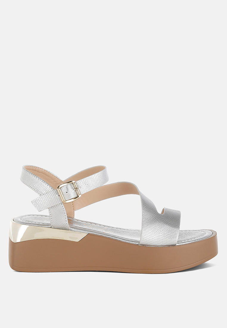 chunky flatform sandals
#color_silver