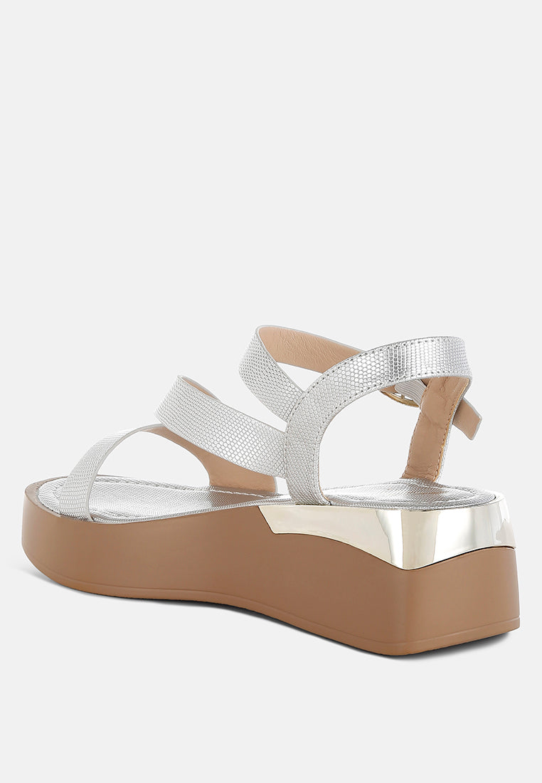 chunky flatform sandals
#color_silver