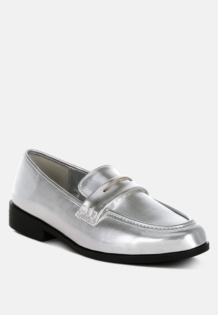 Women Metallic Faux Leather Flat Loafers