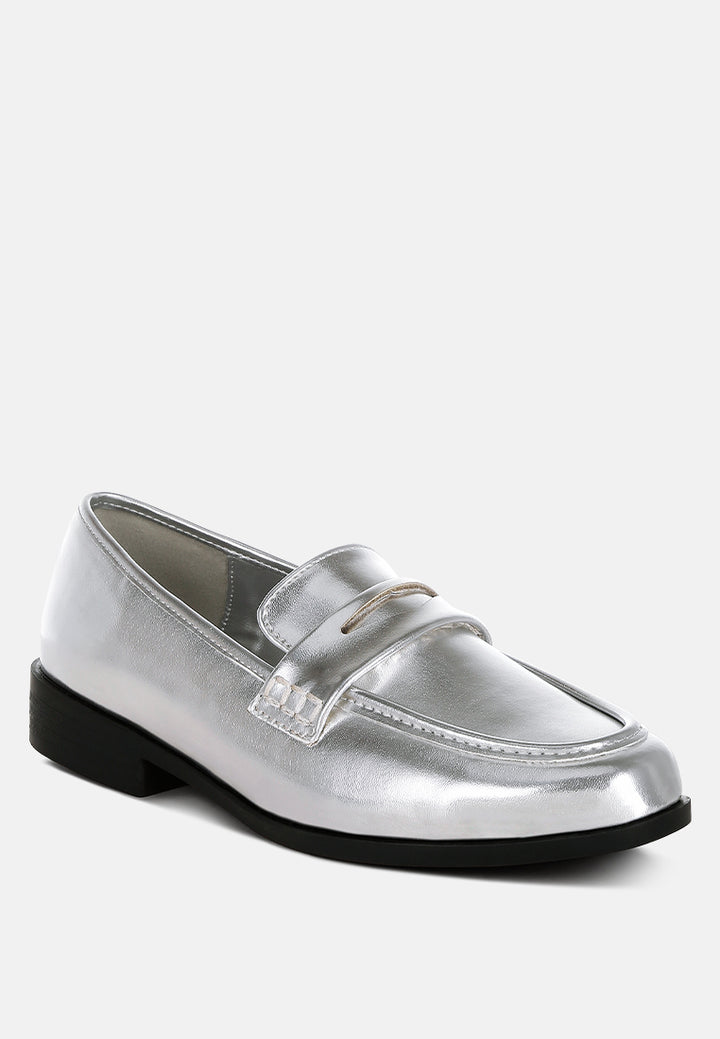 Women Metallic Faux Leather Flat Loafers