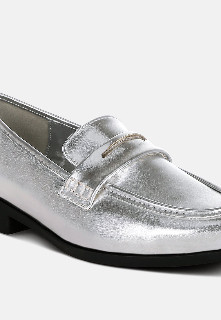 Women Metallic Faux Leather Flat Loafers