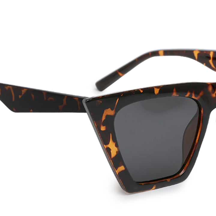 structured cat eye sunglasses#color_leopard