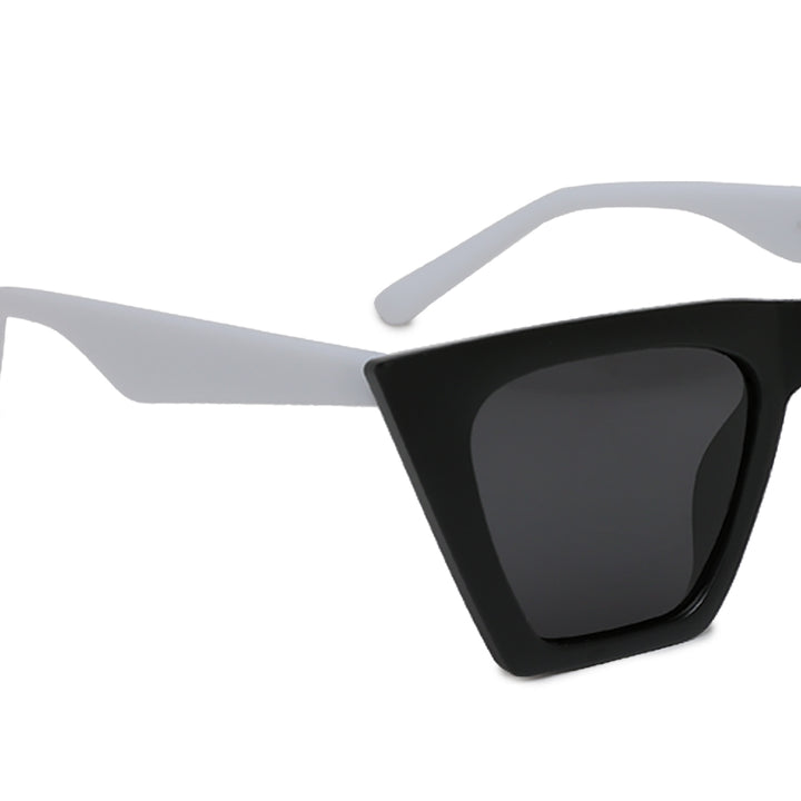 structured cat eye sunglasses#color_white