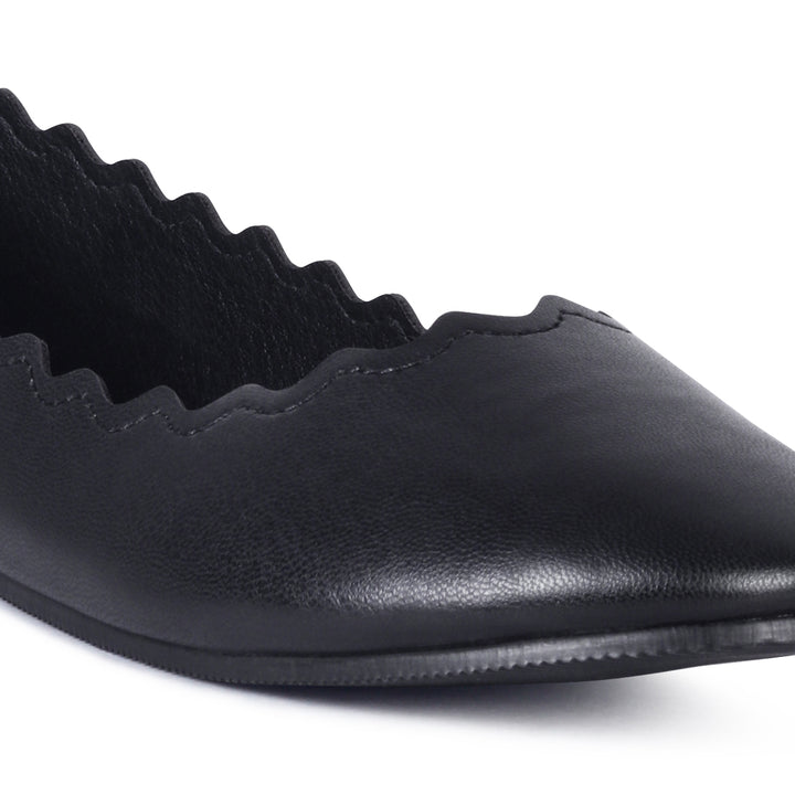 BLEONA Laser Cut Wave Black Ballerinas