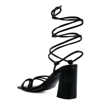 Black Toe Ring Tie Up Block Sandals