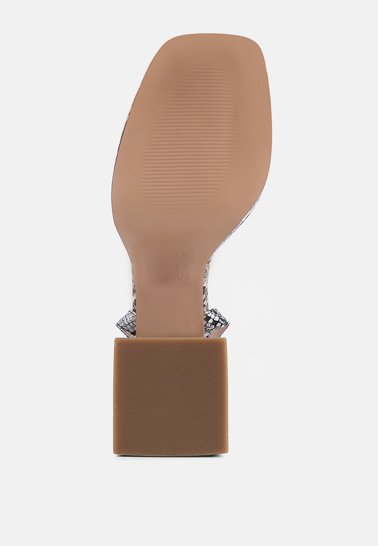 women snake pattern block heeled sandals#color_black