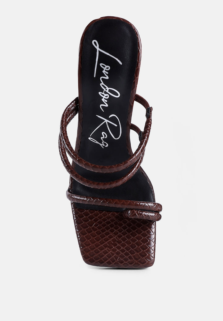 women block heeled croc sandals#color_brown