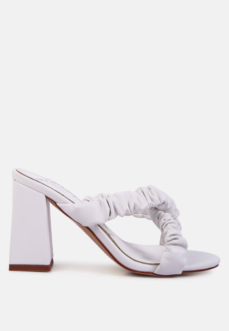 women strap block sandals#color_white