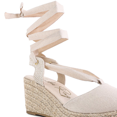 strappy wedge heel sandals#color_beige