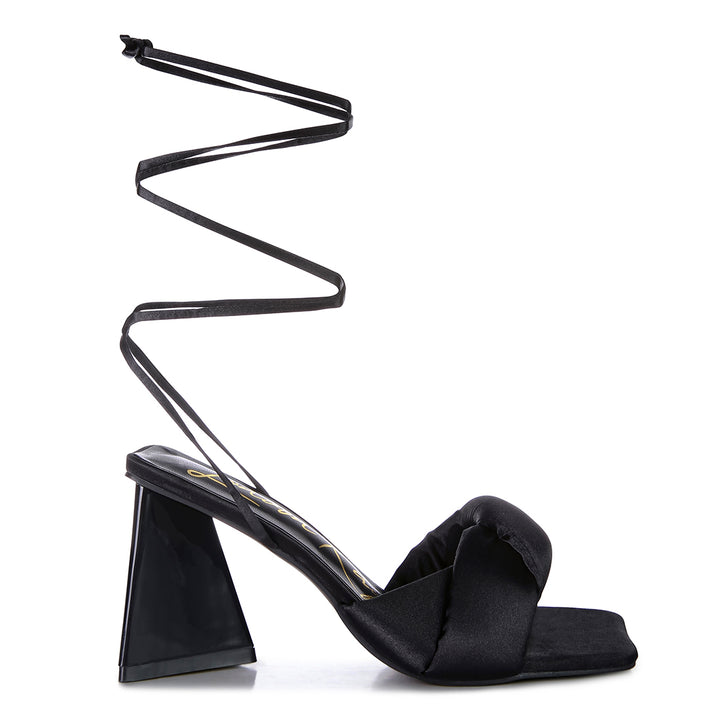 Black Knotted Triangular Block Heel Sandals