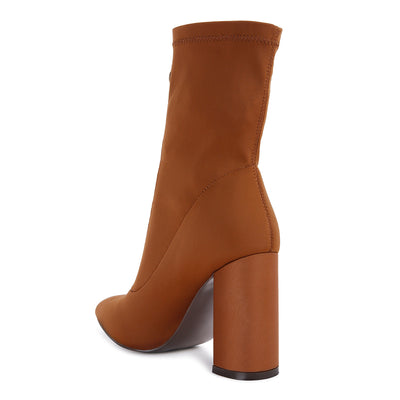 bobbettes block heeled ankle boot#color_tan