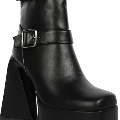 high platform heel ankle boot#color_black