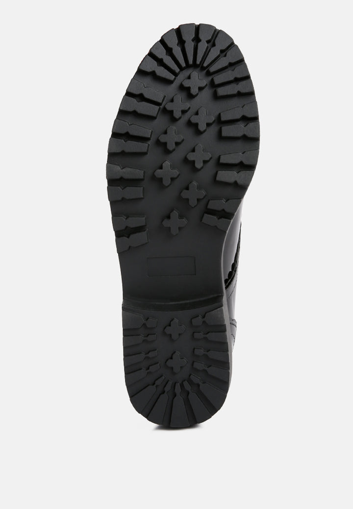 Women Cabbose Patent Lace Up Shoes
