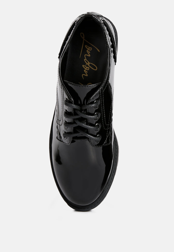 Women Cabbose Patent Lace Up Shoes