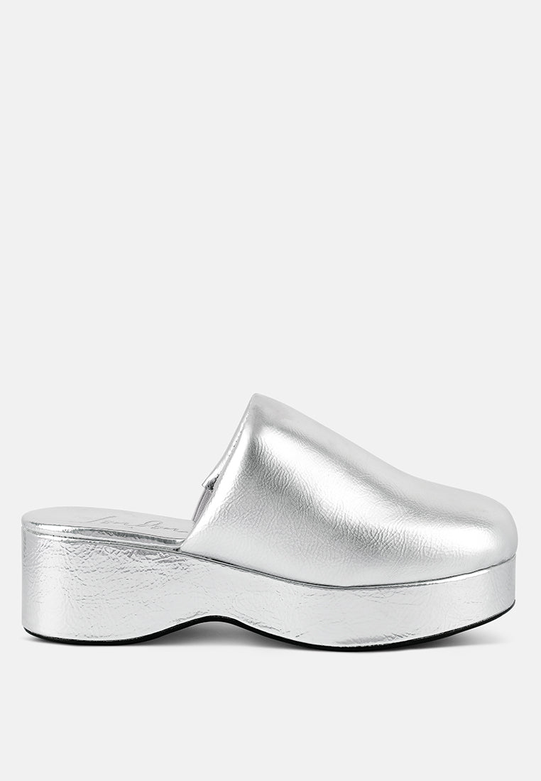 women olori solid platform slip on mules#color_silver