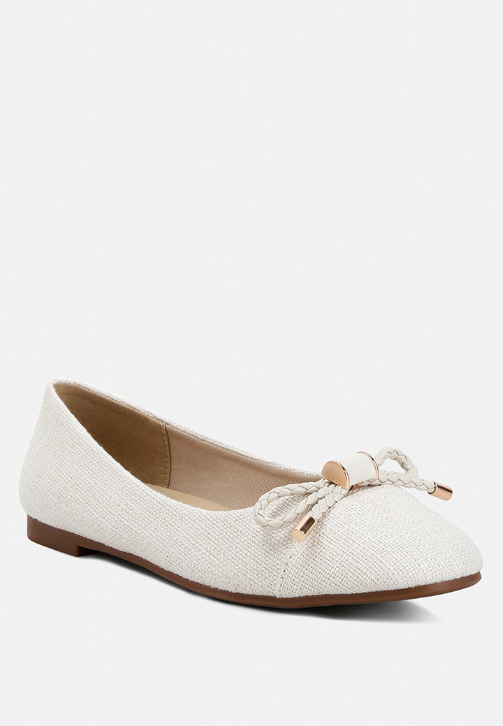 women metallic embellished flat ballerinas#color_beige