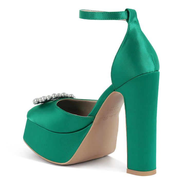 pearls brooch detail platform block heel sandals#color_green