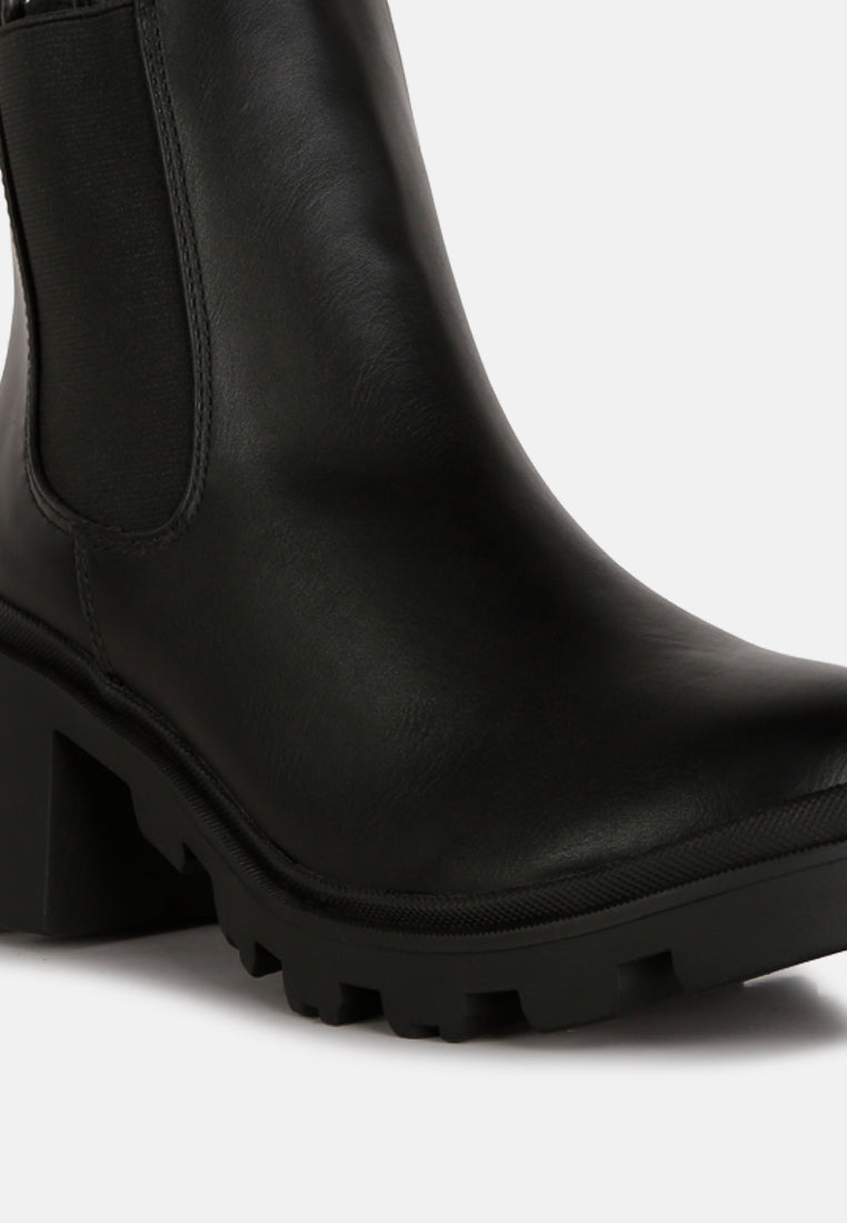 women block heel platform chelsea boots#color_black